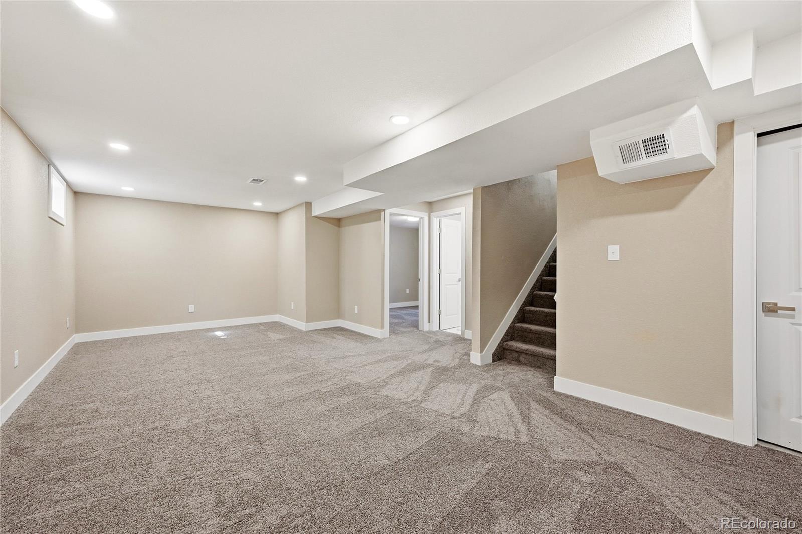 MLS Image #15 for 10575  washington way,denver, Colorado