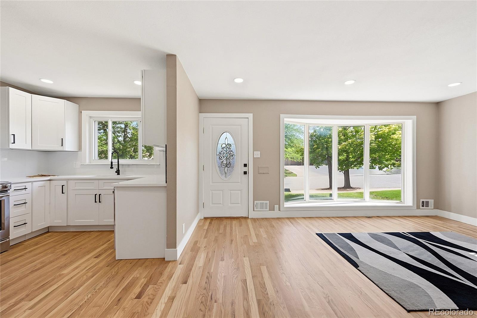MLS Image #4 for 10575  washington way,denver, Colorado