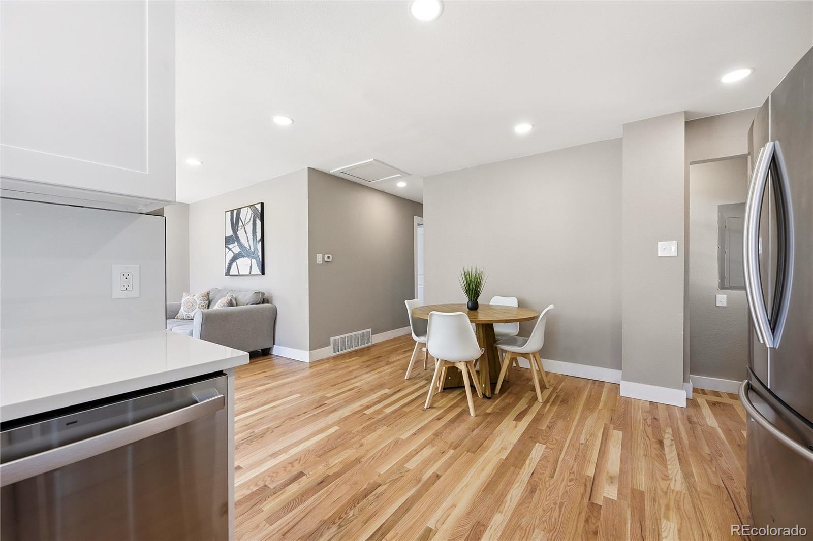 MLS Image #9 for 10575  washington way,denver, Colorado