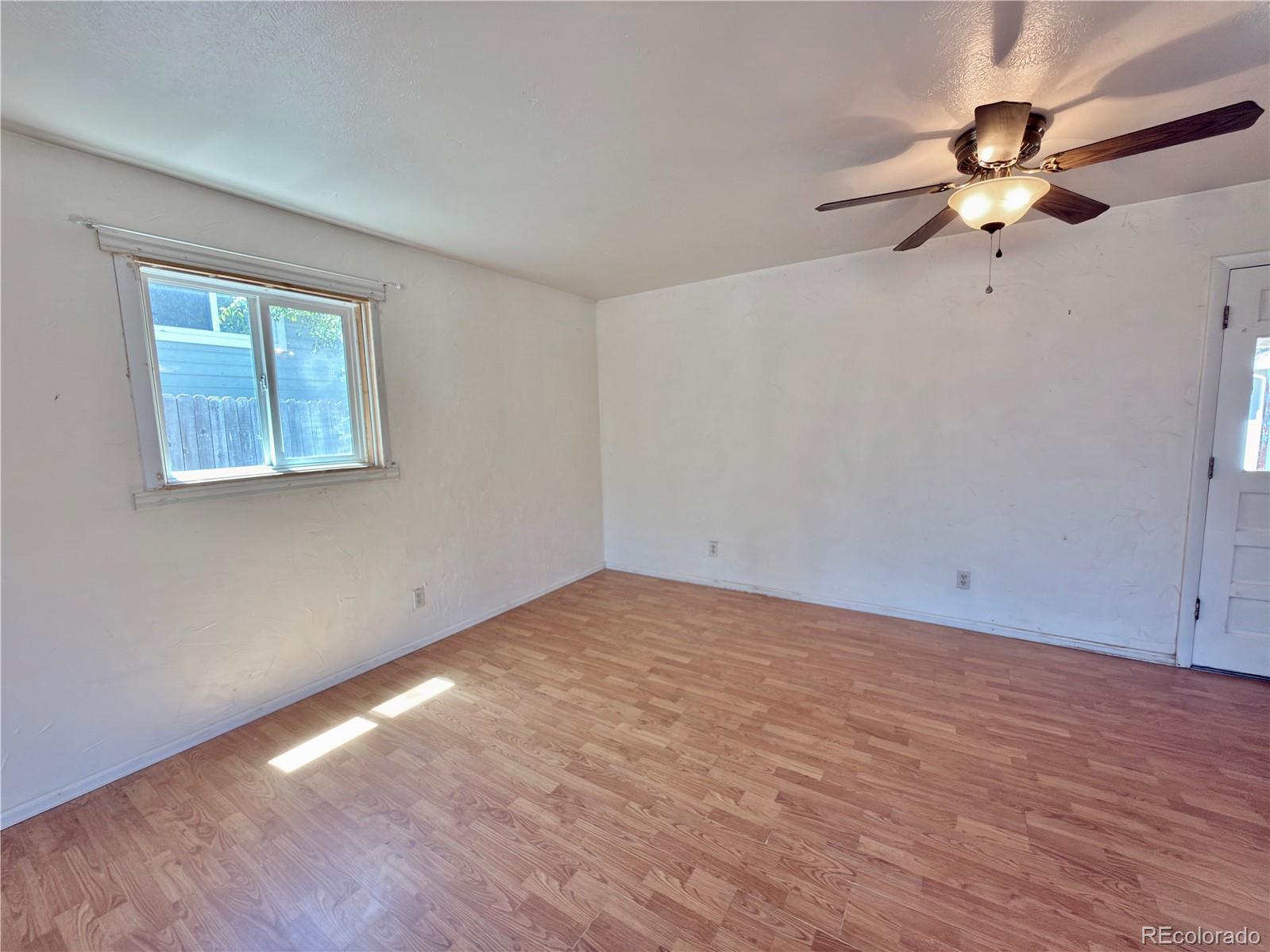 MLS Image #10 for 1225 s ivanhoe way,denver, Colorado
