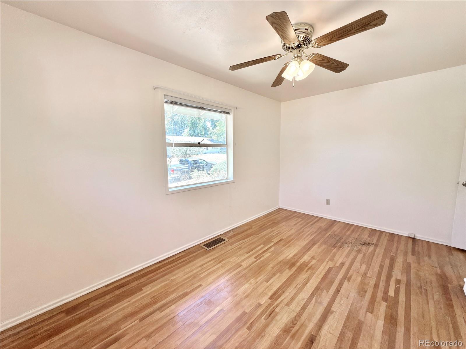 MLS Image #14 for 1225 s ivanhoe way,denver, Colorado