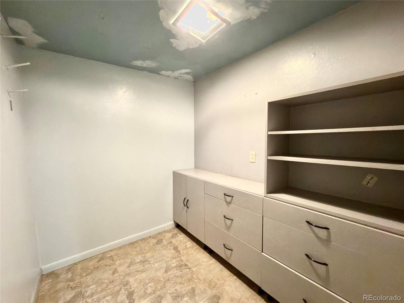 MLS Image #26 for 1225 s ivanhoe way,denver, Colorado