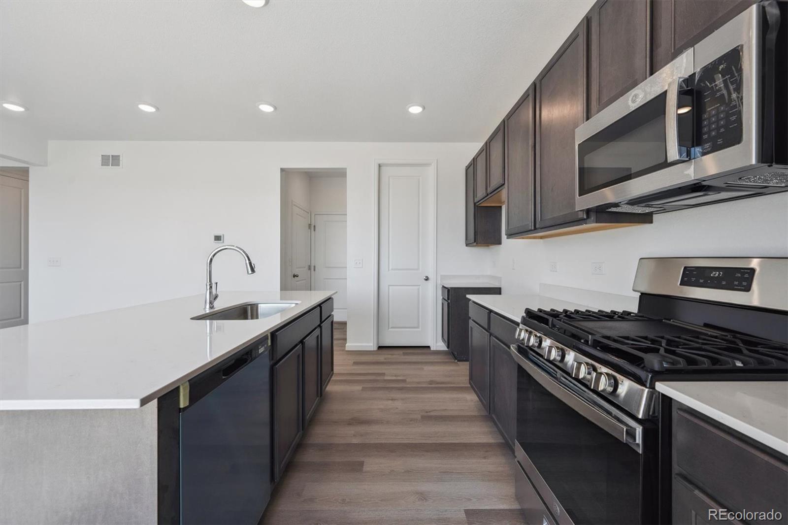 MLS Image #10 for 302 w owen avenue,keenesburg, Colorado