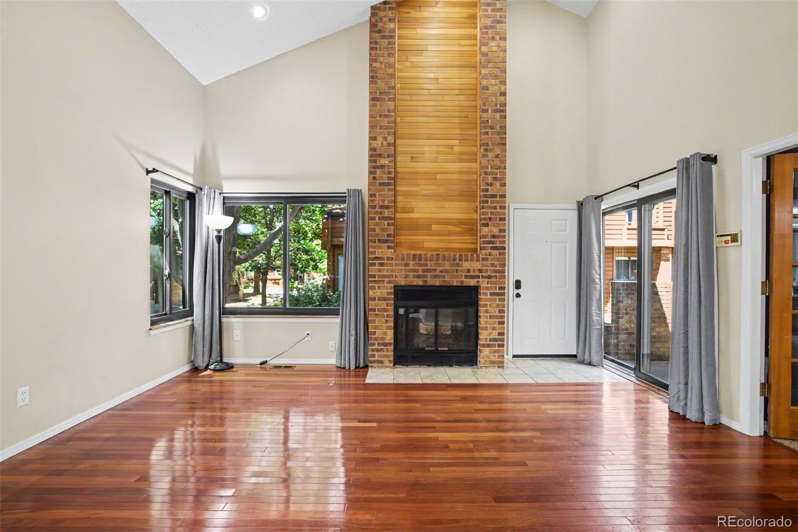 MLS Image #10 for 2685 s dayton way,denver, Colorado