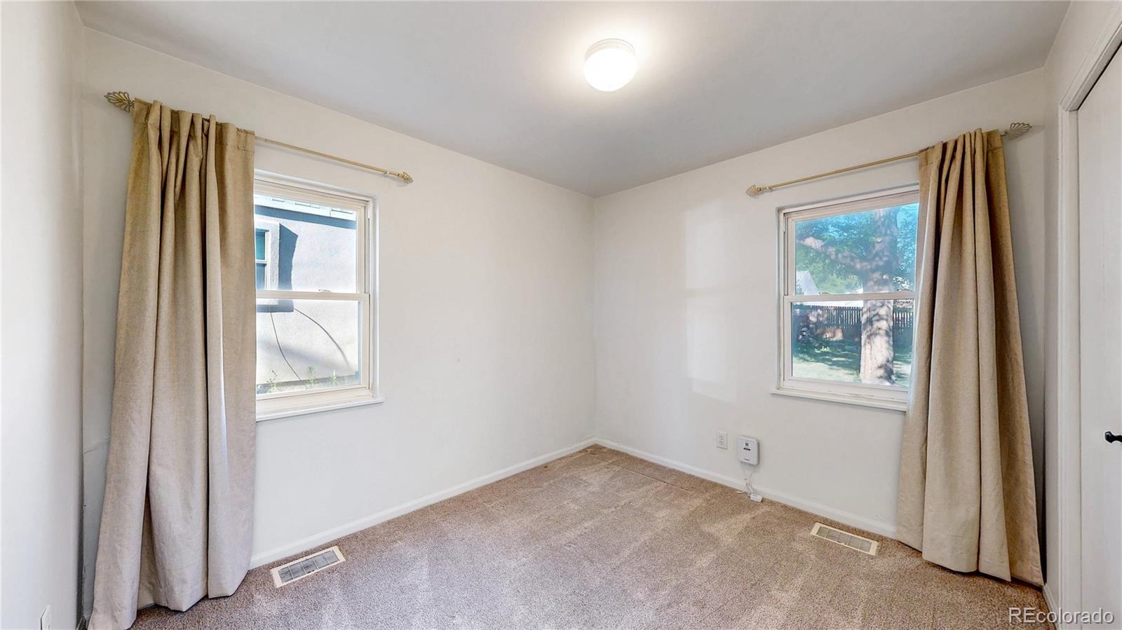 MLS Image #14 for 3215 s forest street,denver, Colorado