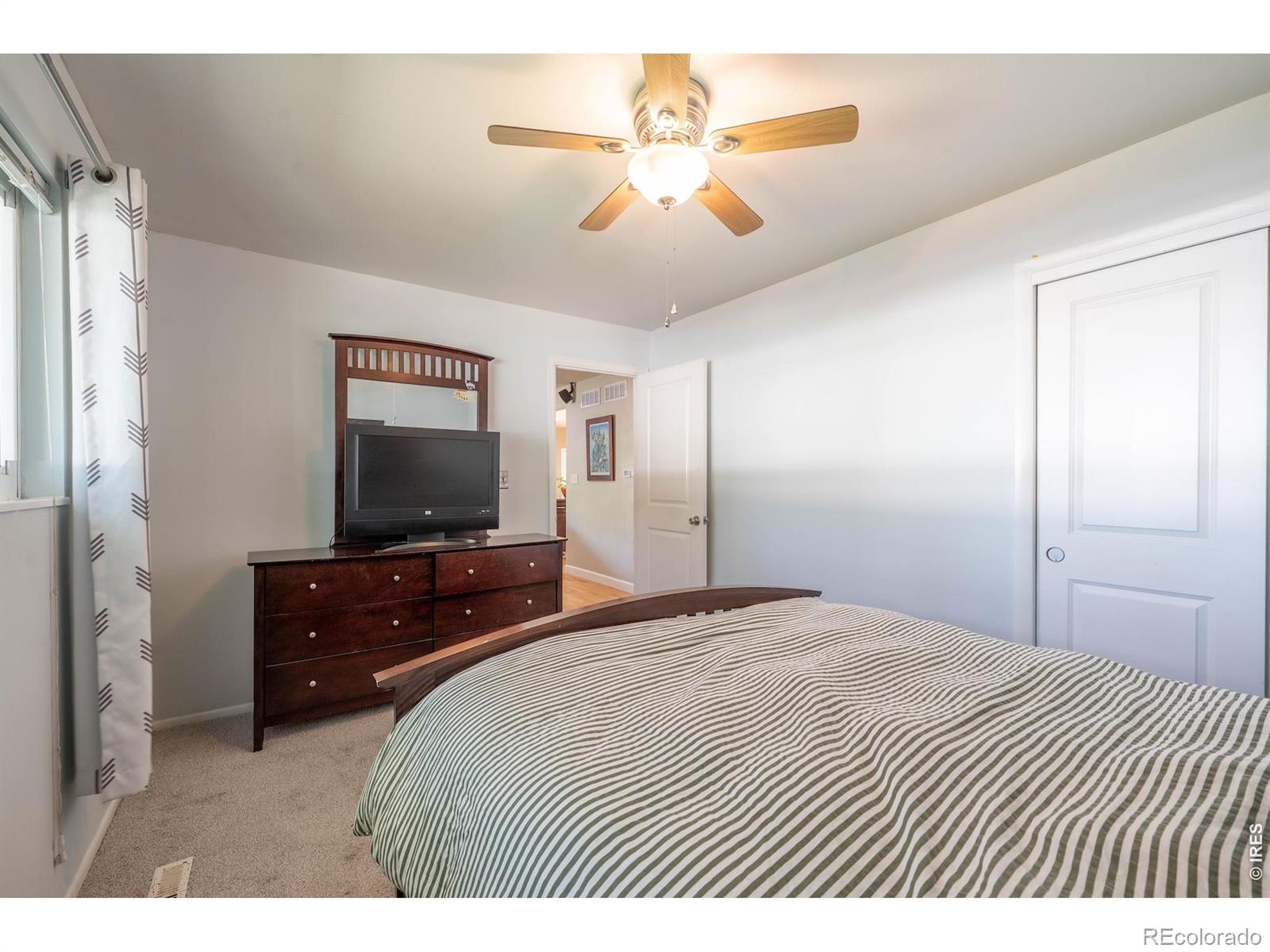 MLS Image #13 for 918 s bross street,longmont, Colorado