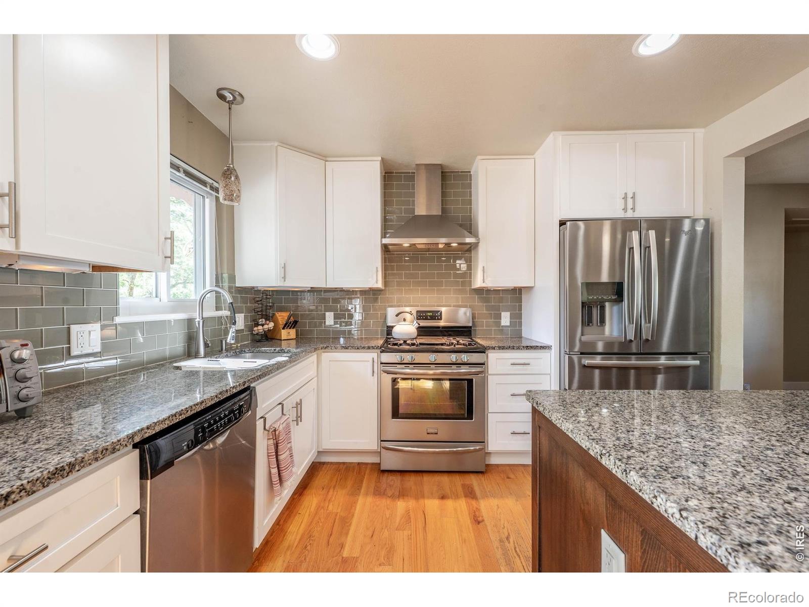 MLS Image #7 for 918 s bross street,longmont, Colorado