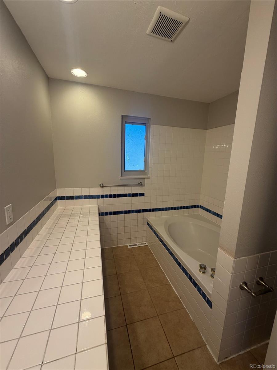 MLS Image #17 for 1006 s macon street,aurora, Colorado