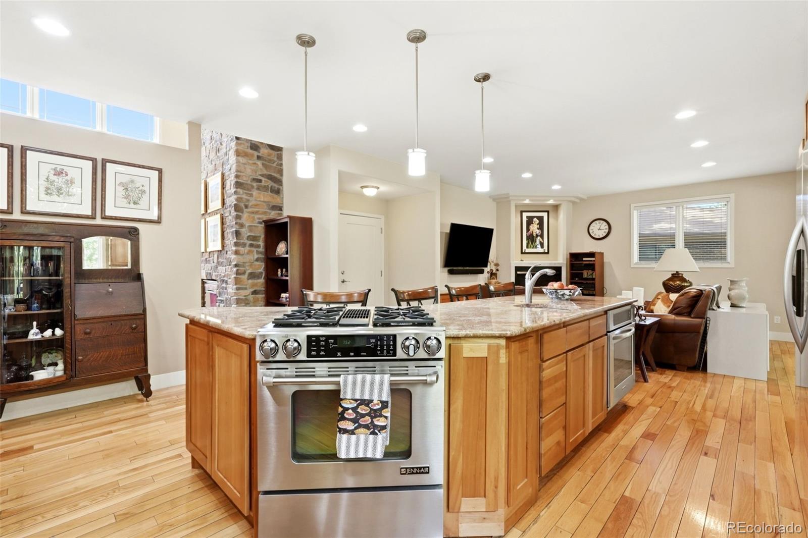 MLS Image #8 for 2954 s pontiac street,denver, Colorado