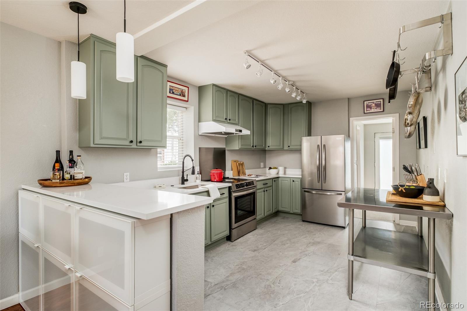 MLS Image #10 for 3428 n steele street,denver, Colorado