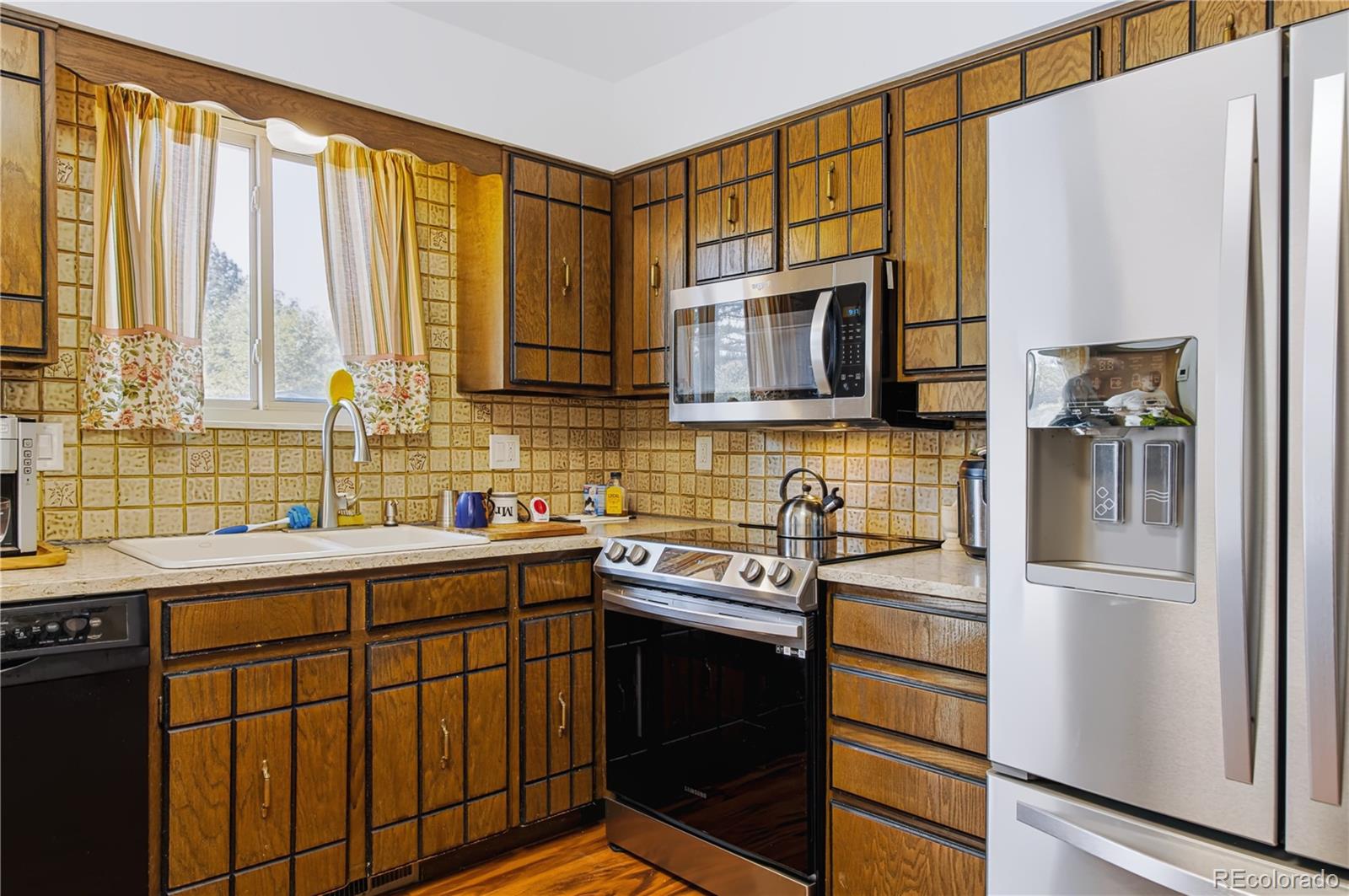 MLS Image #7 for 16474 e 7th avenue,aurora, Colorado