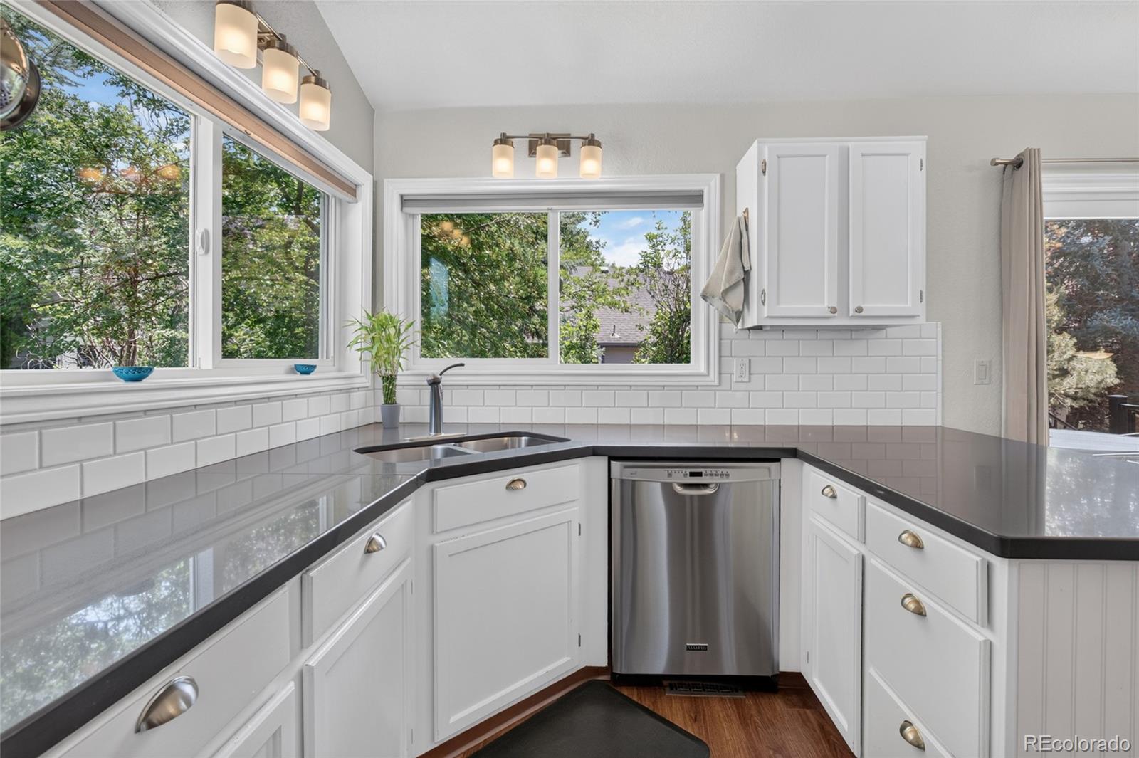 MLS Image #10 for 5546  lone eagle court,boulder, Colorado