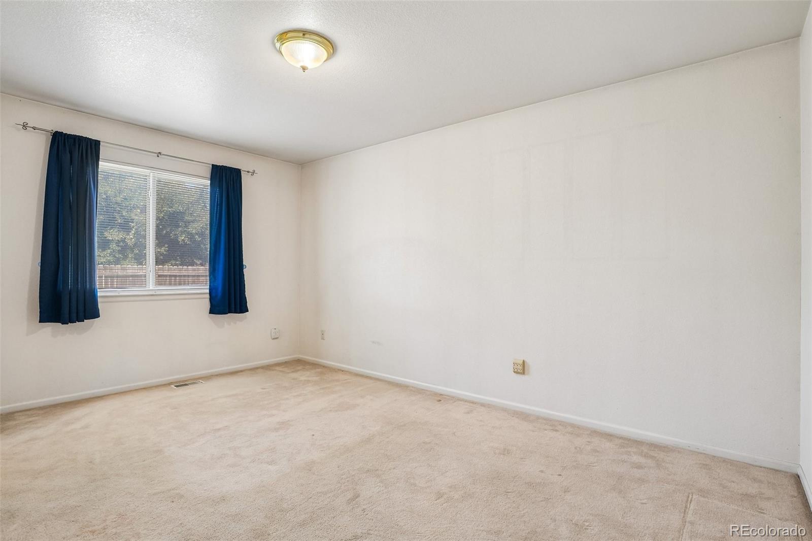 MLS Image #16 for 833 e 21st street,greeley, Colorado