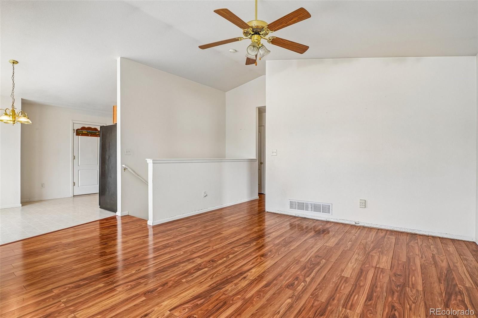 MLS Image #7 for 833 e 21st street,greeley, Colorado