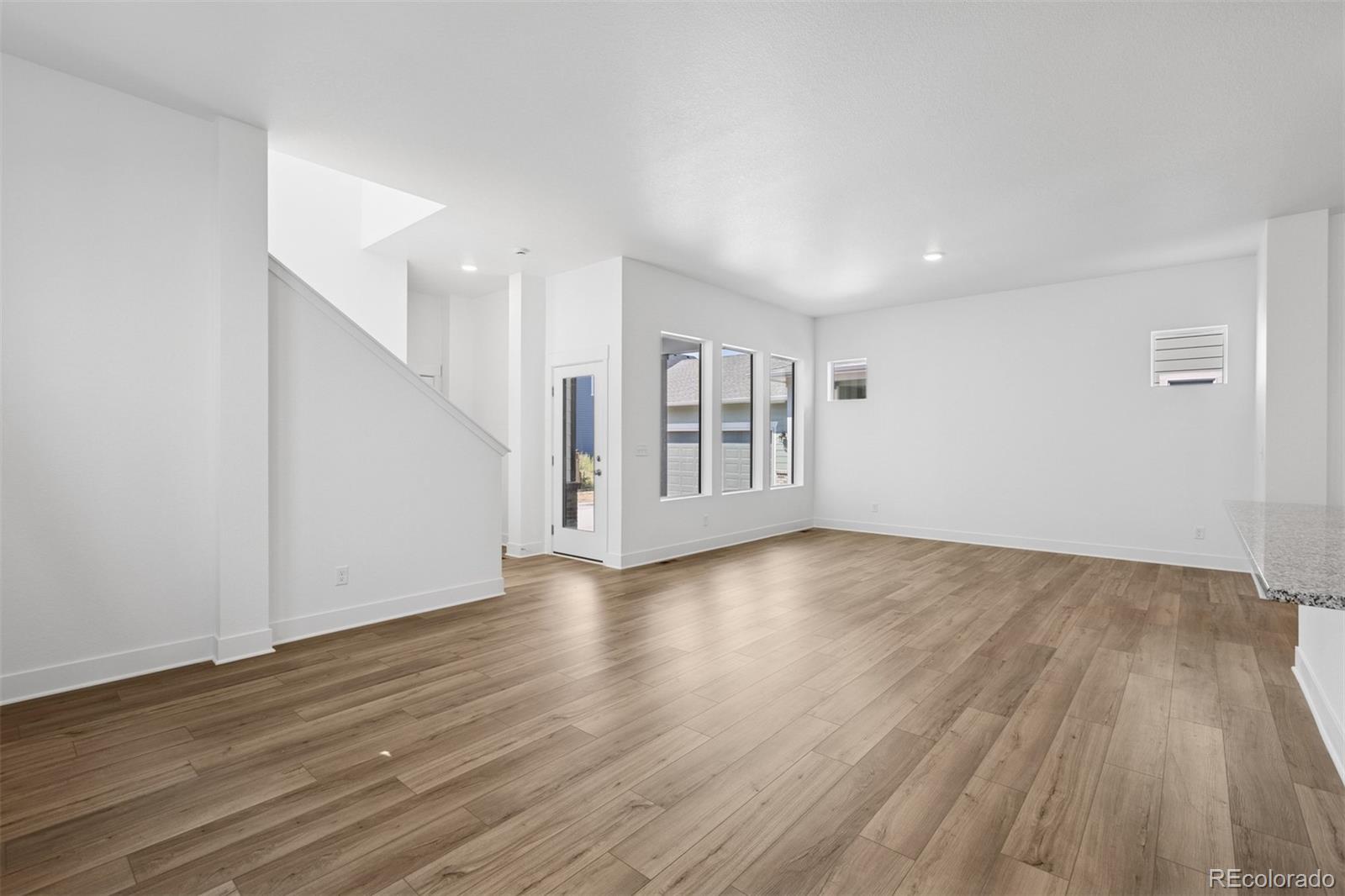 MLS Image #7 for 21048 e 63rd avenue,aurora, Colorado
