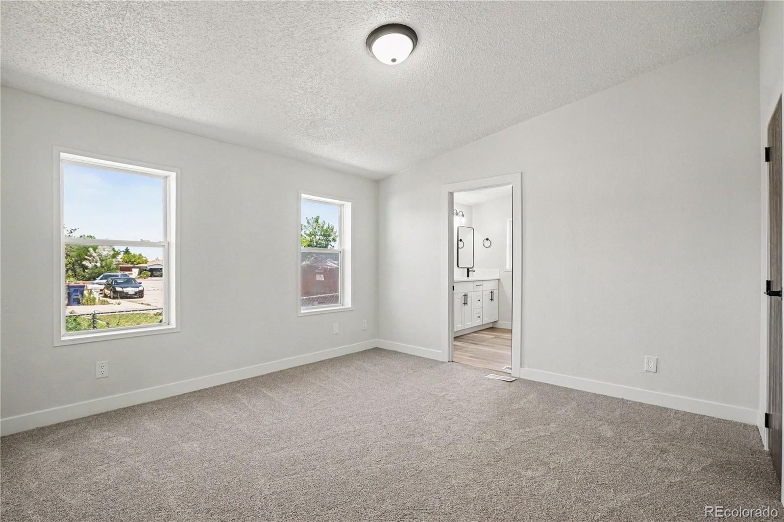 MLS Image #10 for 1108  glen dale court,dacono, Colorado