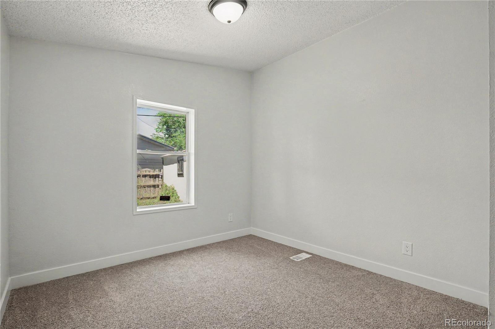 MLS Image #13 for 1108  glen dale court,dacono, Colorado