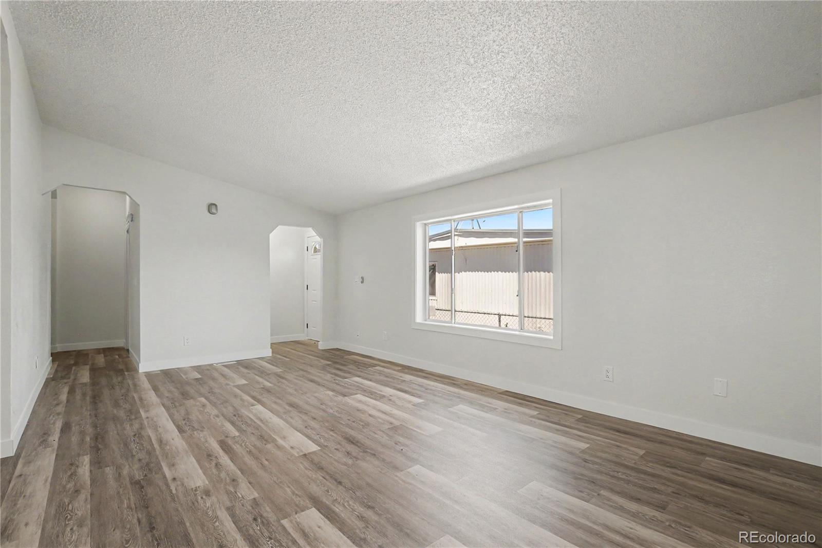 MLS Image #2 for 1108  glen dale court,dacono, Colorado