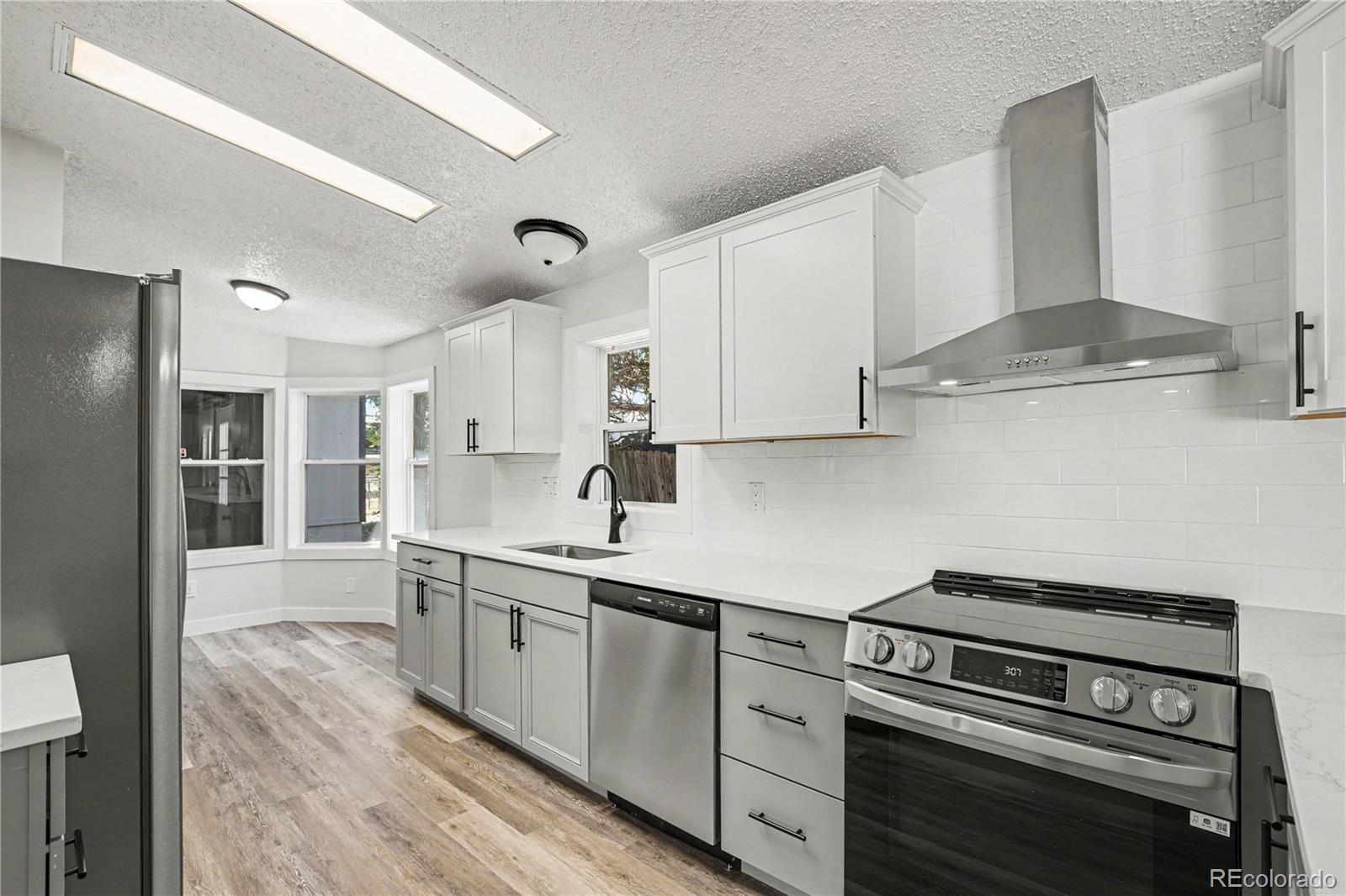 MLS Image #8 for 1108  glen dale court,dacono, Colorado