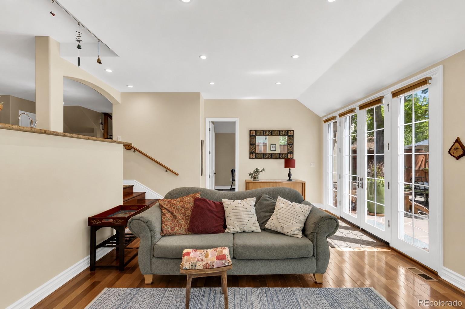 MLS Image #11 for 520  colorado boulevard,denver, Colorado