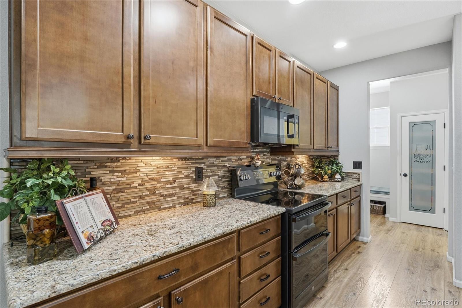MLS Image #10 for 9332  pike way,arvada, Colorado
