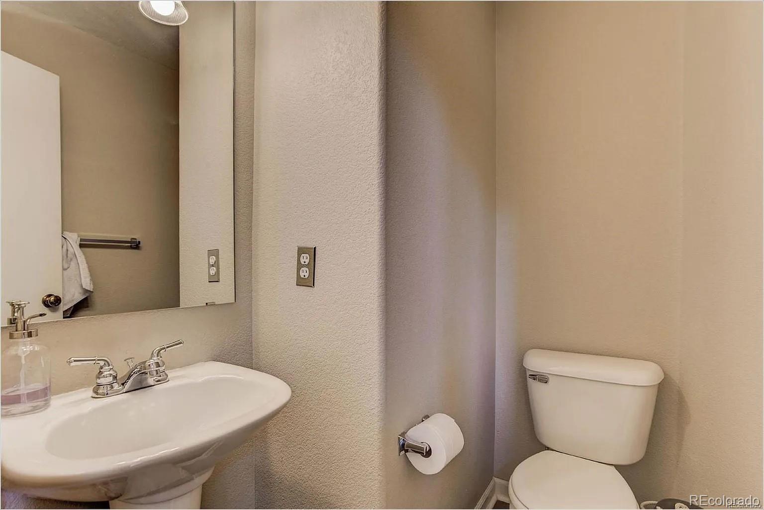MLS Image #24 for 1250 s boston street,denver, Colorado
