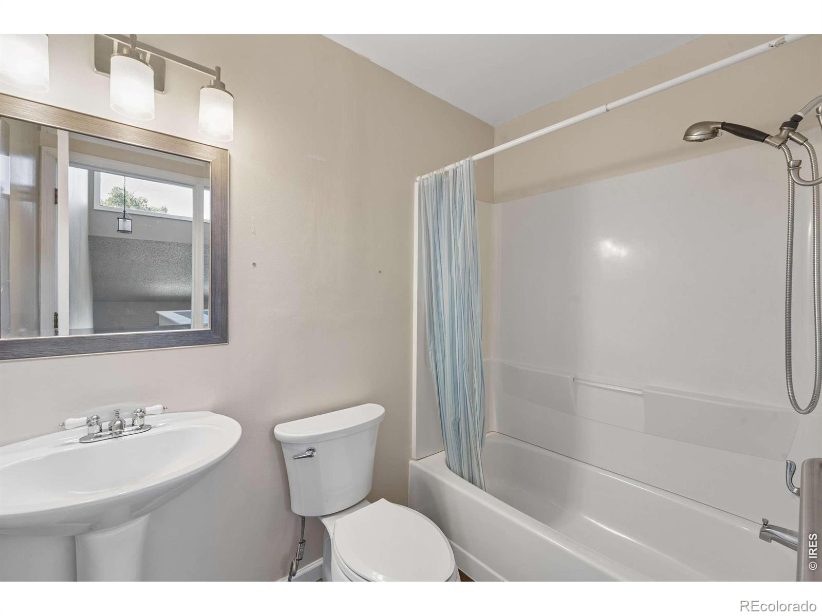 MLS Image #18 for 123 e 42nd street,loveland, Colorado