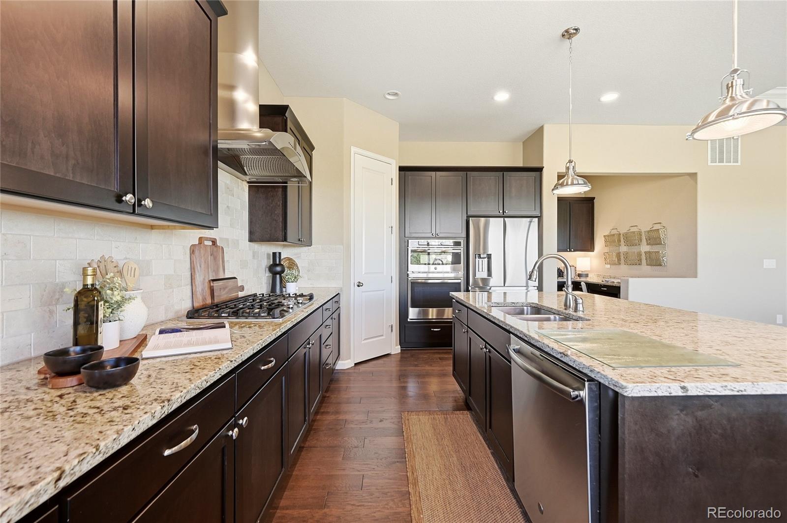 MLS Image #13 for 7170 s riverwood way,aurora, Colorado