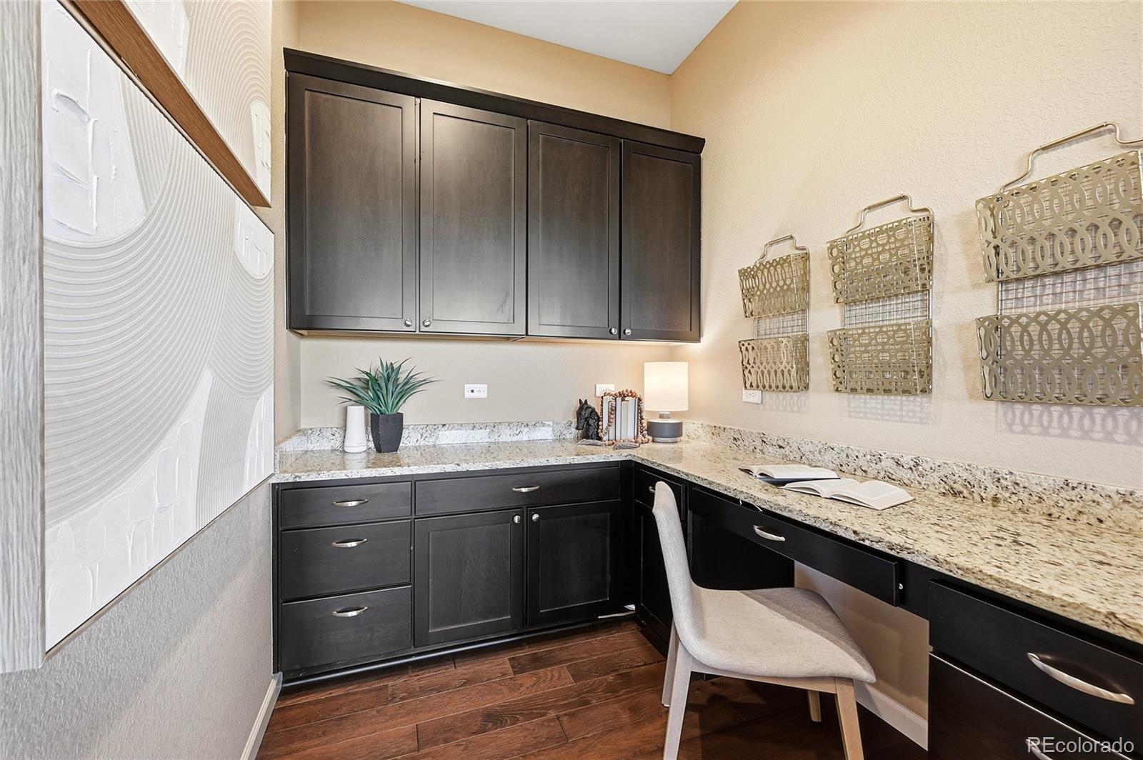MLS Image #17 for 7170 s riverwood way,aurora, Colorado