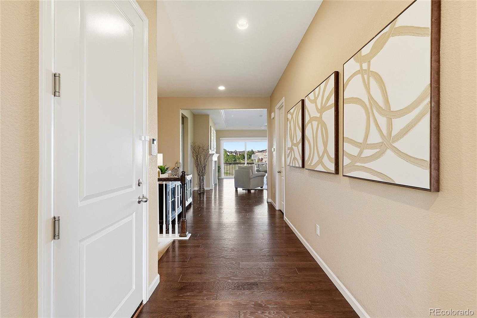 MLS Image #3 for 7170 s riverwood way,aurora, Colorado