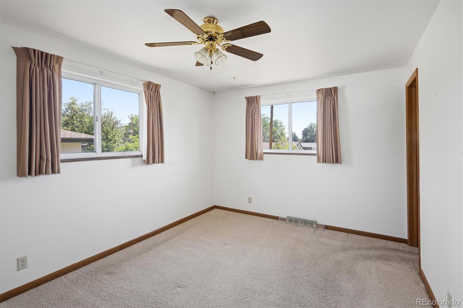 MLS Image #10 for 1530 s estes street,lakewood, Colorado