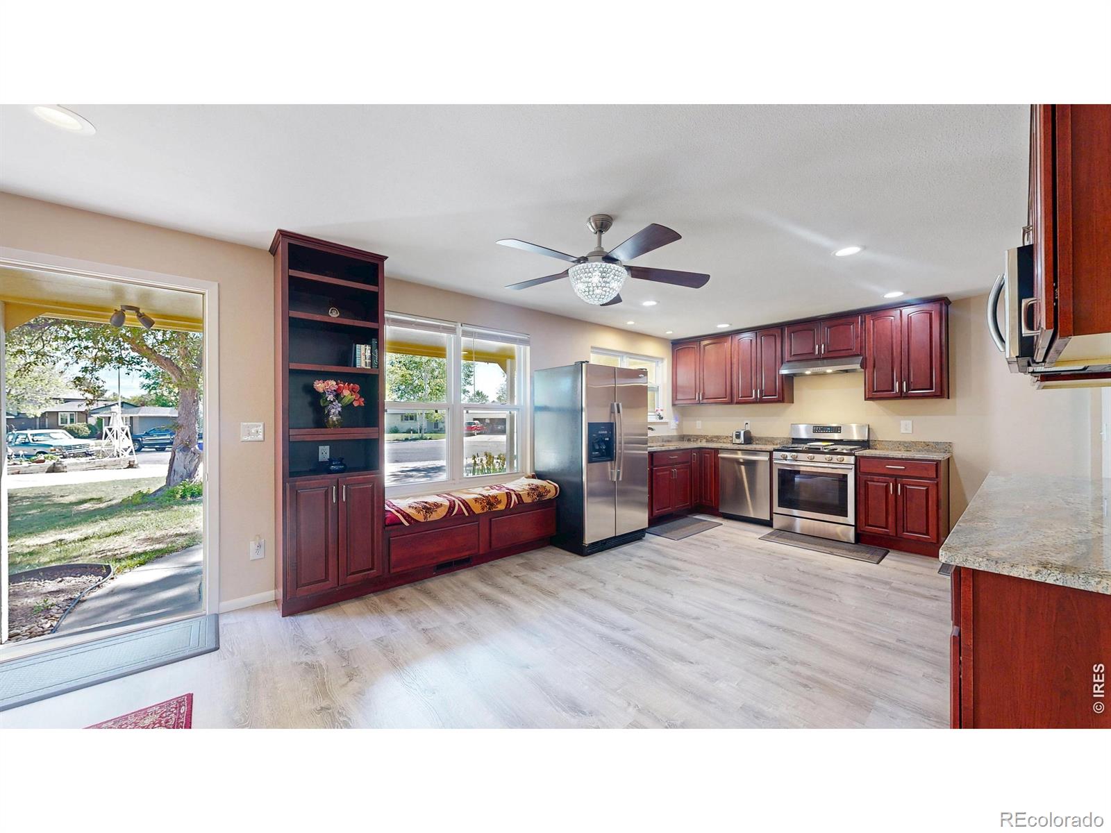 MLS Image #7 for 7027  vivian court,arvada, Colorado