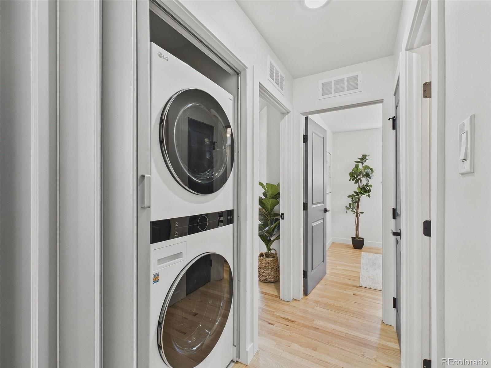 MLS Image #31 for 3343 s grape street,denver, Colorado
