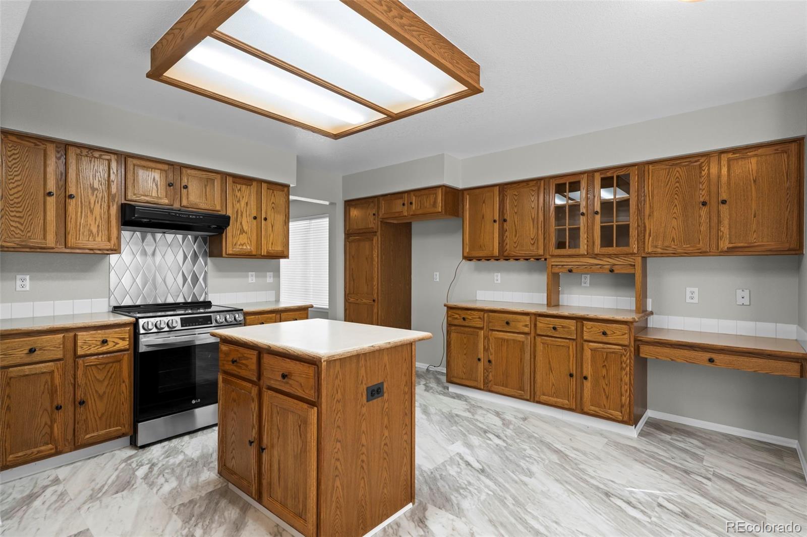 MLS Image #10 for 1601  jade court,broomfield, Colorado