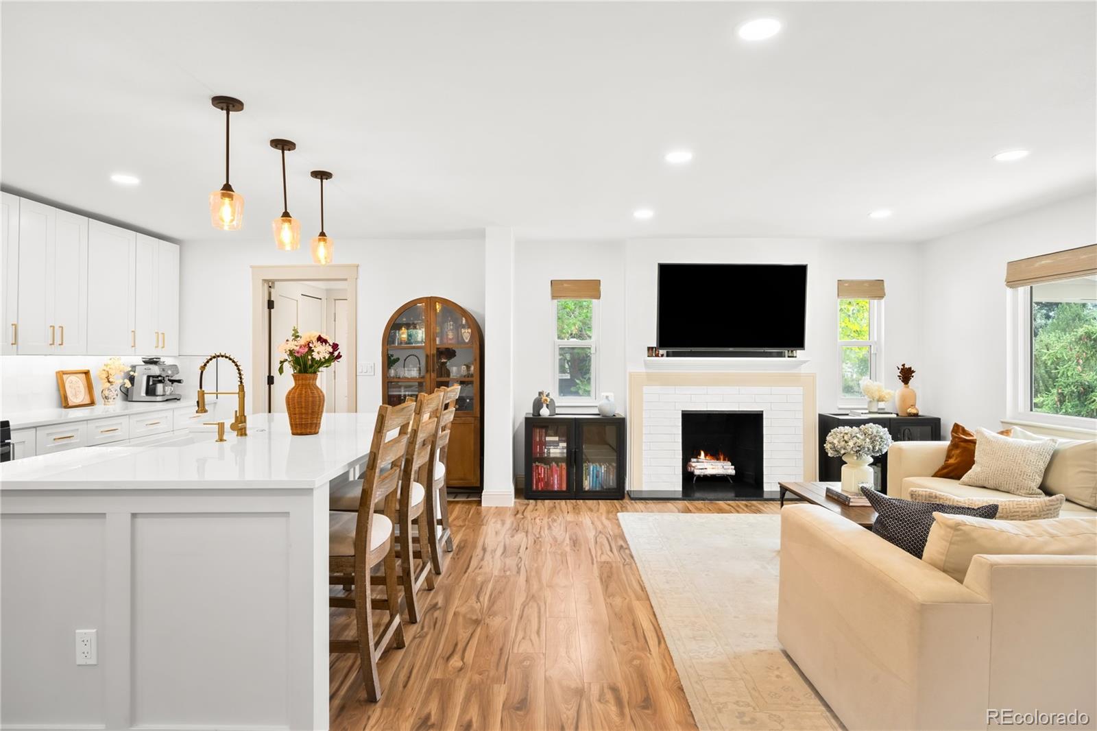 MLS Image #11 for 3351 s dahlia street,denver, Colorado