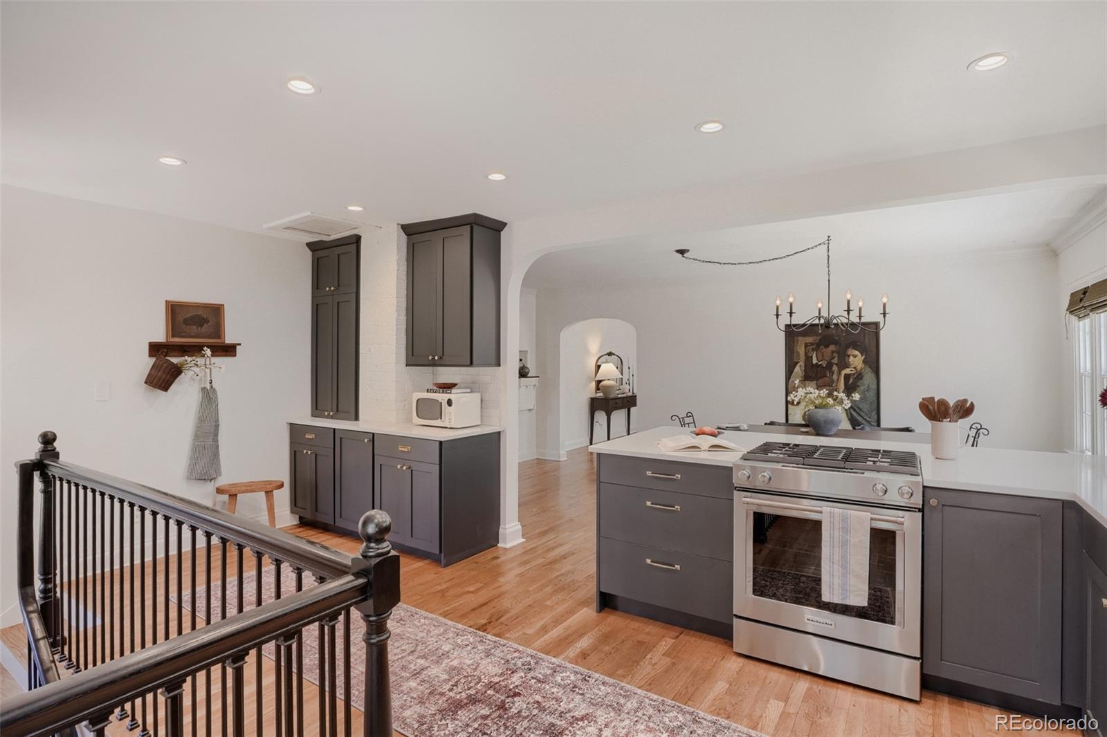 MLS Image #11 for 425 s alcott street,denver, Colorado