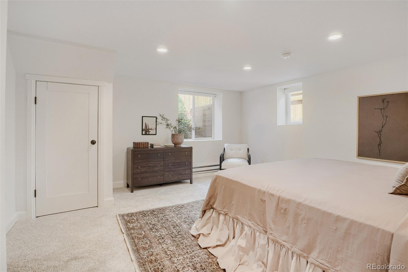 MLS Image #18 for 425 s alcott street,denver, Colorado