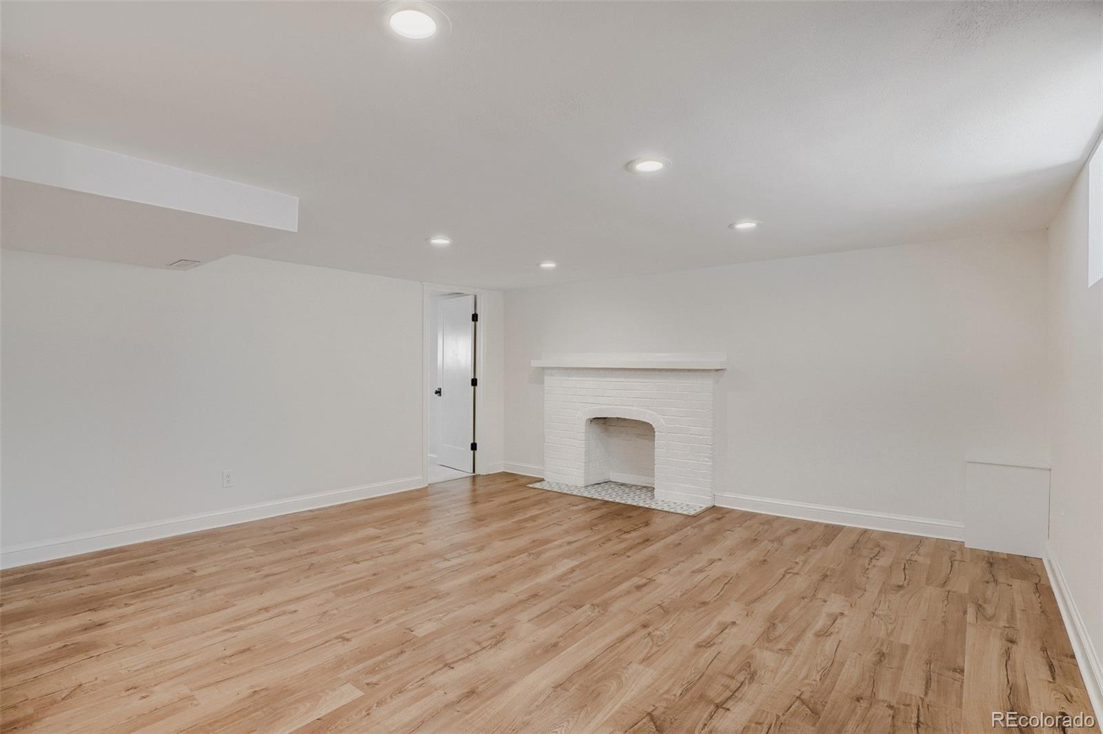 MLS Image #26 for 425 s alcott street,denver, Colorado