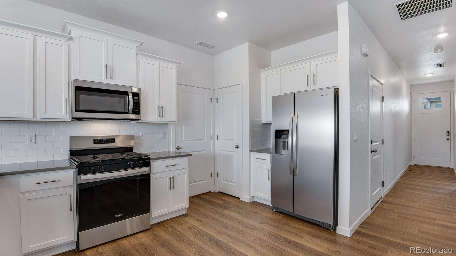 MLS Image #3 for 1018  alpine street,lochbuie, Colorado