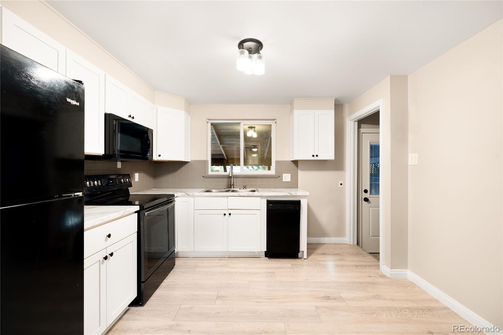 MLS Image #3 for 1380 s tejon street,denver, Colorado