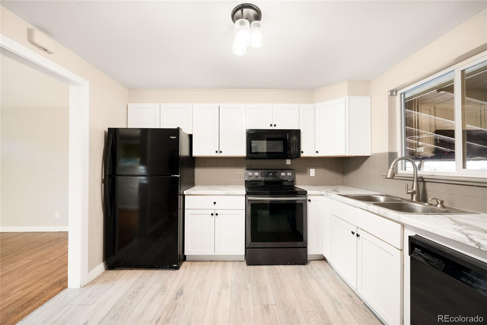 MLS Image #4 for 1380 s tejon street,denver, Colorado