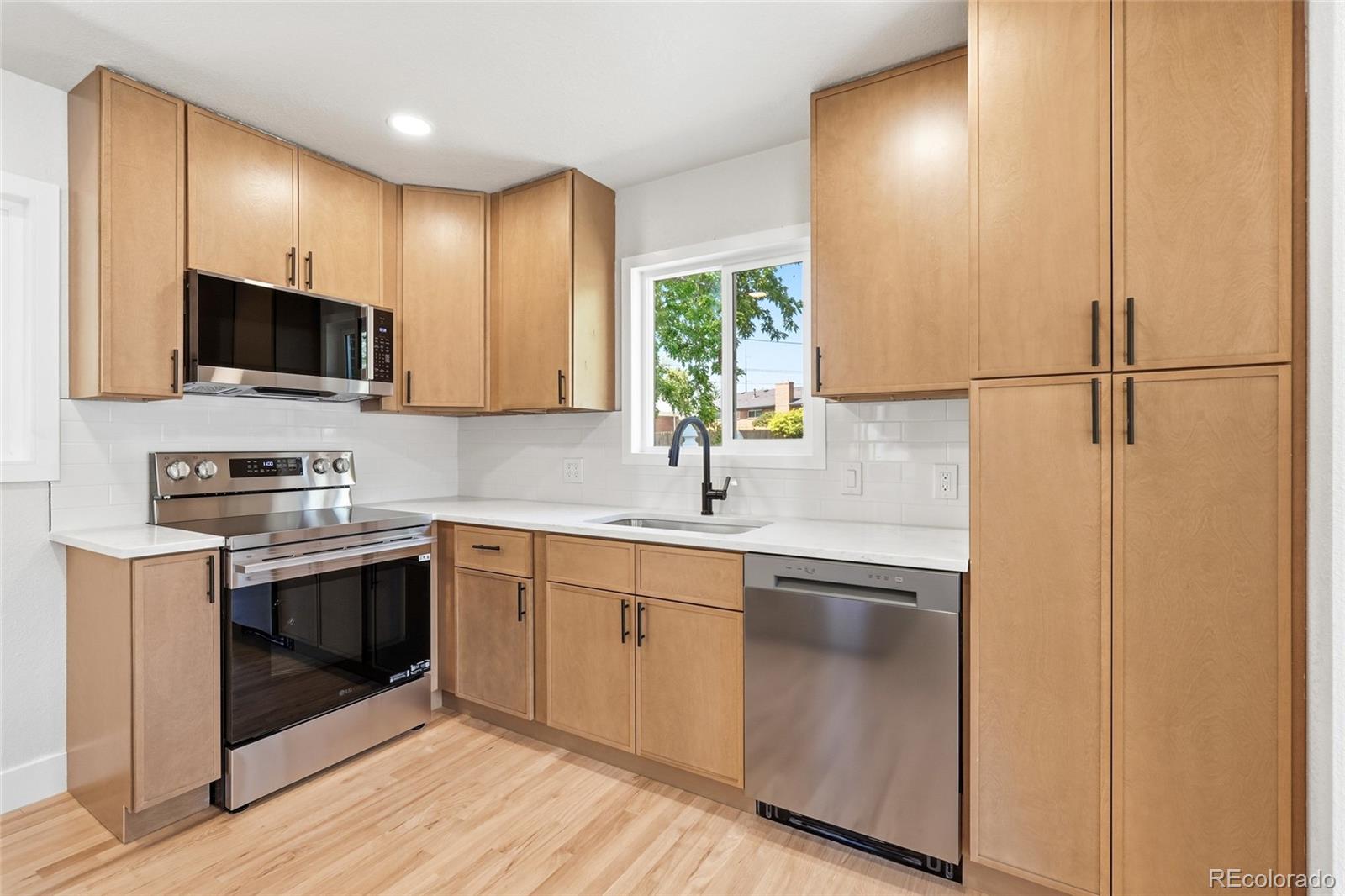 MLS Image #4 for 868  ogden circle,denver, Colorado