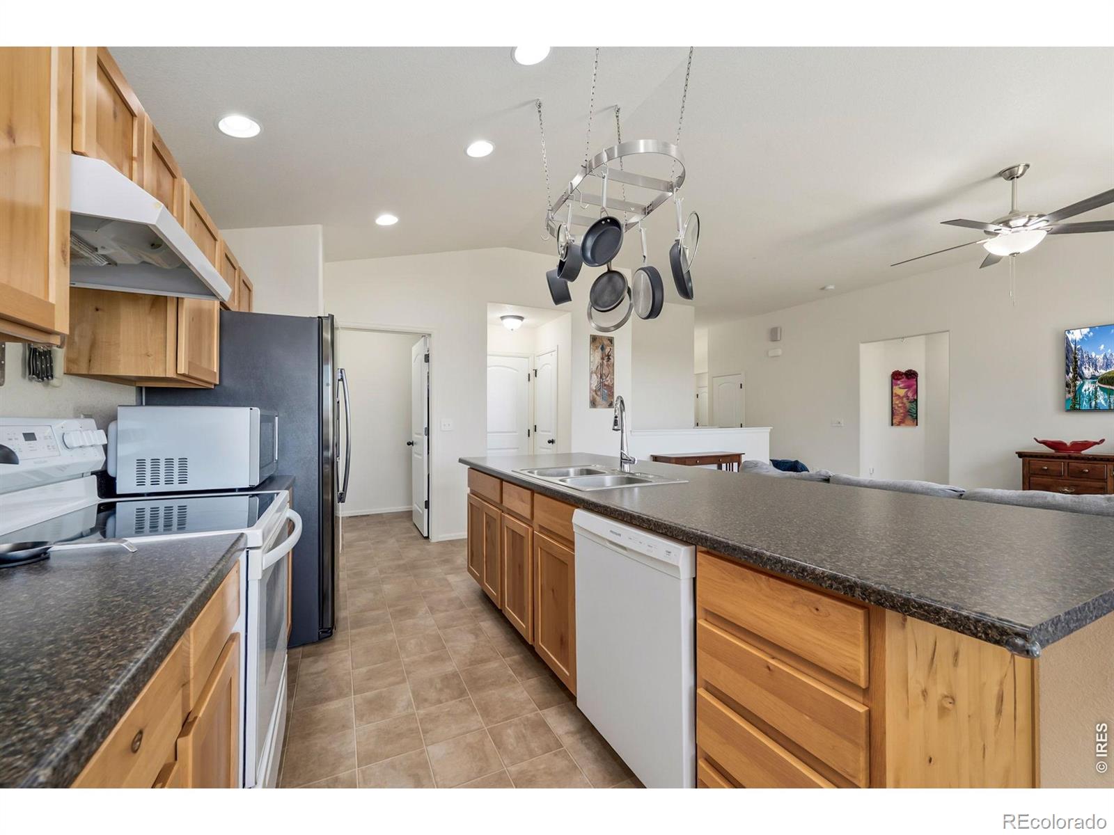 MLS Image #10 for 1527  new season drive,windsor, Colorado
