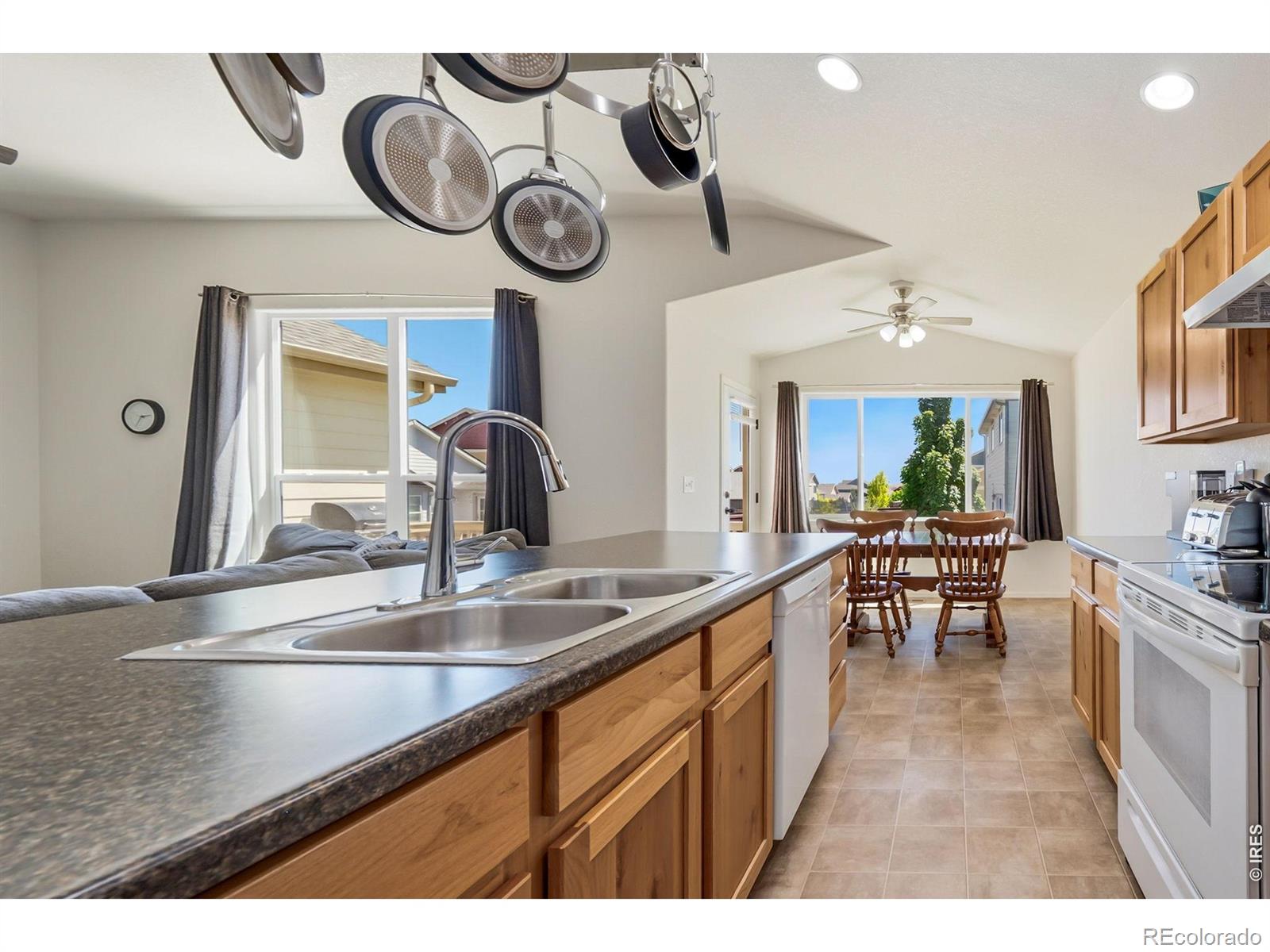 MLS Image #9 for 1527  new season drive,windsor, Colorado