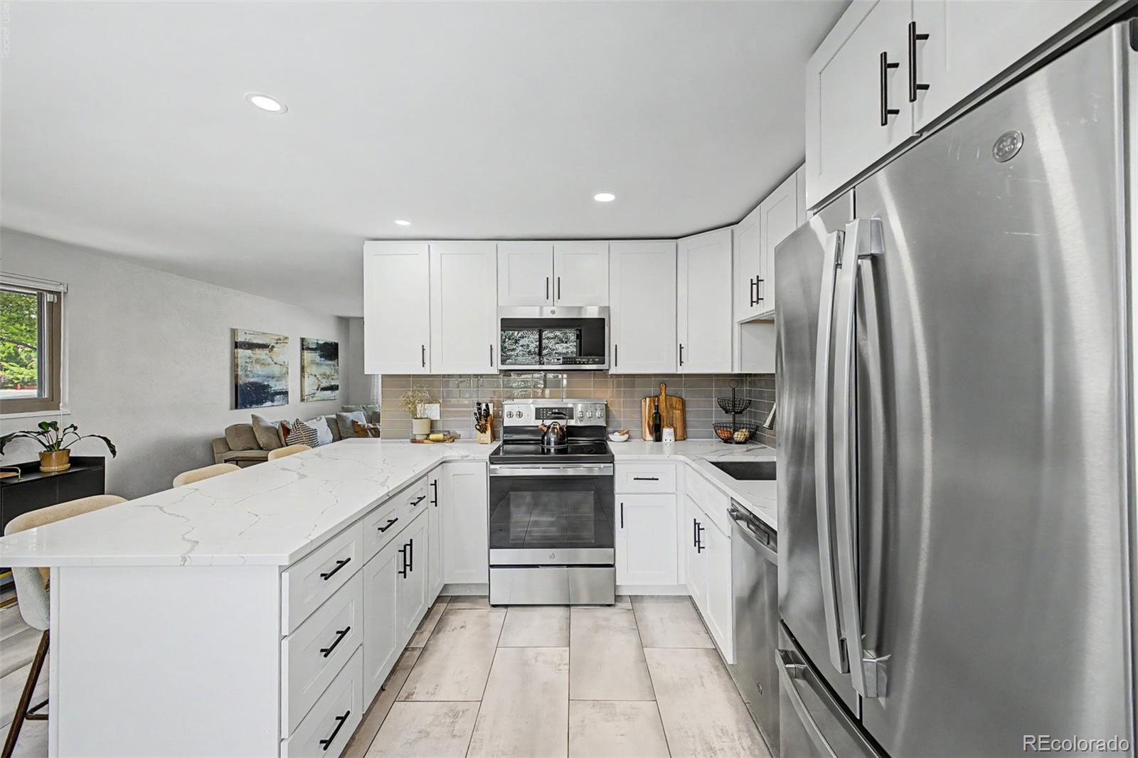 MLS Image #10 for 5050 s linden drive,englewood, Colorado