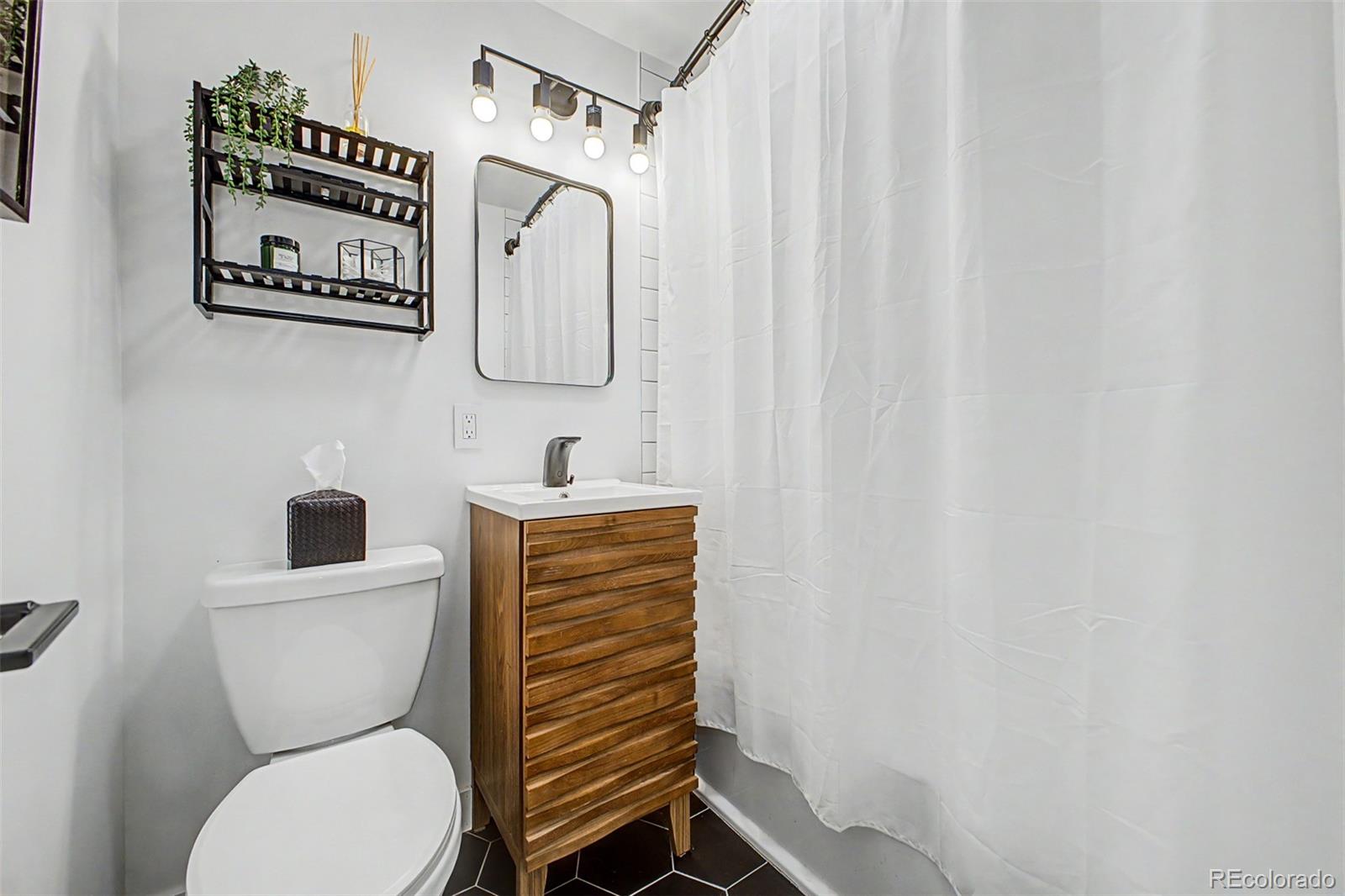 MLS Image #14 for 5050 s linden drive,englewood, Colorado