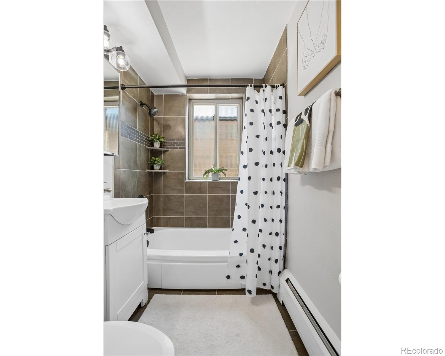 MLS Image #33 for 271 n grant street,denver, Colorado