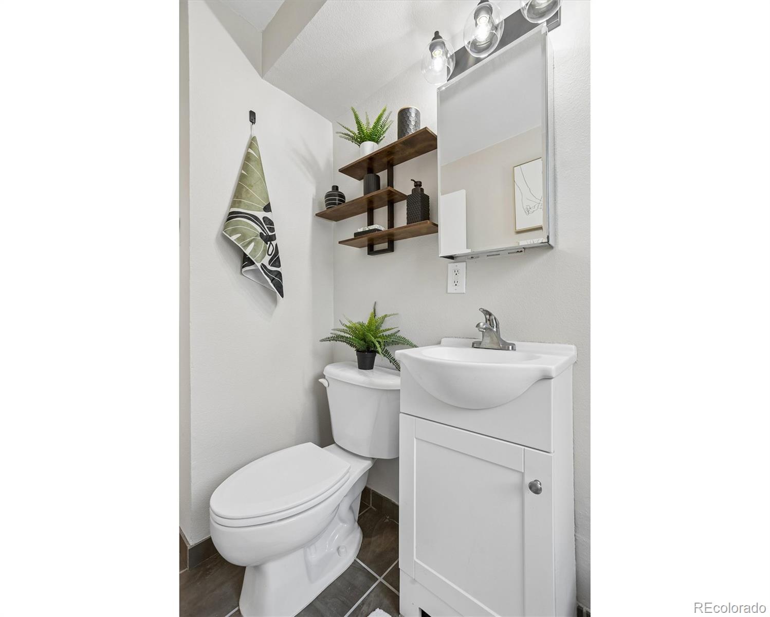 MLS Image #36 for 271 n grant street,denver, Colorado