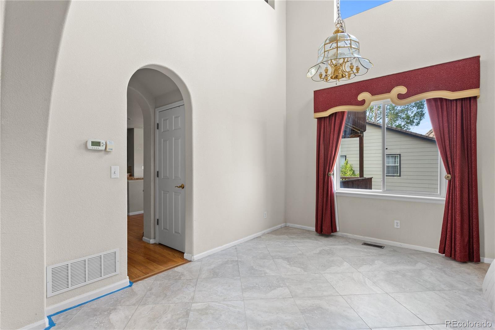 MLS Image #6 for 2891  canyon crest drive,highlands ranch, Colorado