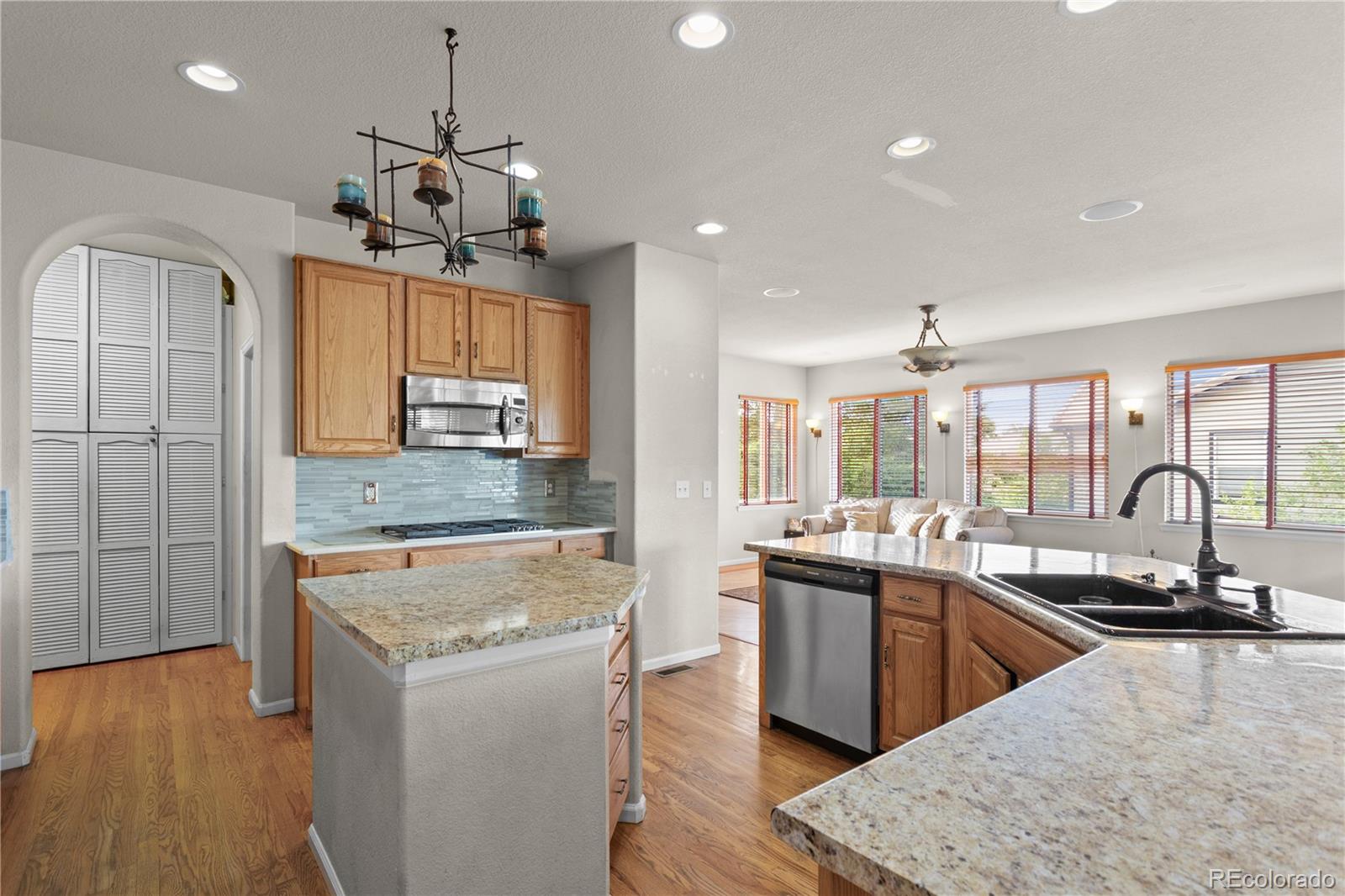 MLS Image #7 for 2891  canyon crest drive,highlands ranch, Colorado